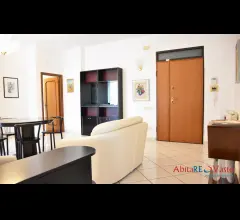 Appartamenti in Vendita - Appartamento con soffitta e garage