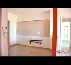 Appartamenti in Vendita - Appartamento non arredato, con ampio terrazzo.