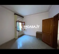 Appartamenti in Vendita - Abitazione a piano terra con garage