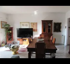 Appartamenti in Vendita - Ampio appartamento su due livelli
