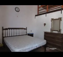 Appartamenti in Vendita - Villetta semi indipendente ad enas