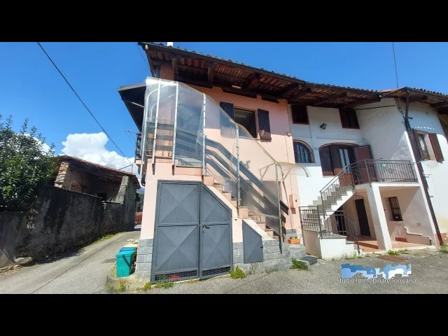 Appartamenti in Vendita - Casetta semi indipendente a vistrorio