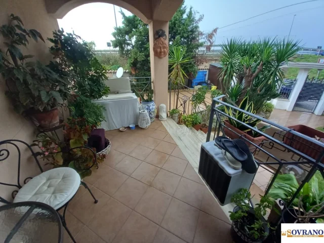 Appartamenti in Vendita - Villa 800 mt dal mare di isola delle femmine