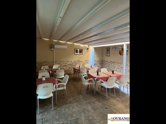 Appartamenti in Vendita - Pitre': locale commerciale bar/pizzeria/ristorazione
