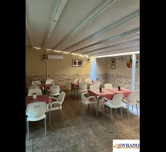 Appartamenti in Vendita - Pitre': locale commerciale bar/pizzeria/ristorazione