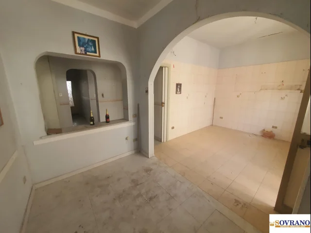Appartamenti in Vendita - Bagheria: ampio 3 vani piano 2°