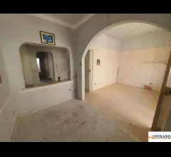 Appartamenti in Vendita - Bagheria: ampio 3 vani piano 2°