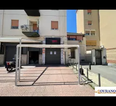 Appartamenti in Vendita - Gustavo roccella: locale c/1 mq 40