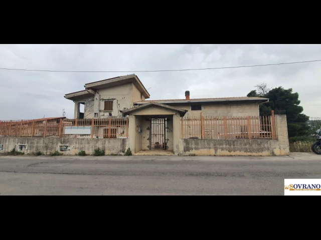 Misilmeri:villa su 2 livelli con ampio terreno