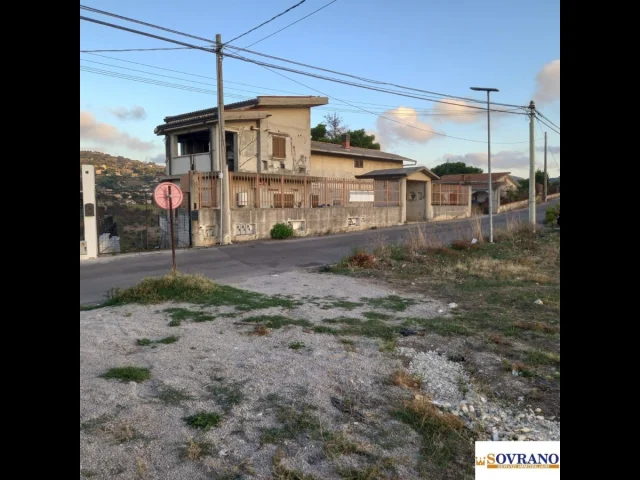 Appartamenti in Vendita - Misilmeri:villa su 2 livelli con ampio terreno