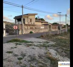 Appartamenti in Vendita - Misilmeri:villa su 2 livelli con ampio terreno