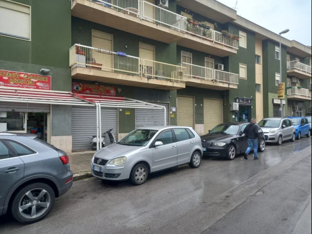 Inserra: locale commerciali cat. c/1