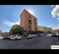 Appartamenti in Vendita - C.so dei mille/brancaccio:piano rialzato con esterno