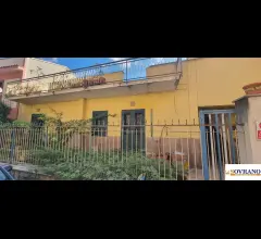 Belmonte chiavelli: villetta indipendente con terrazzo