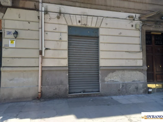 Appartamenti in Vendita - Dante: locale cat. c/1 mq 17