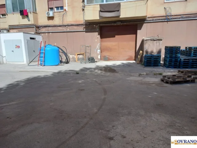 Appartamenti in Vendita - Fiera/amm.rizzo: magazzino mq 1061 piano s1