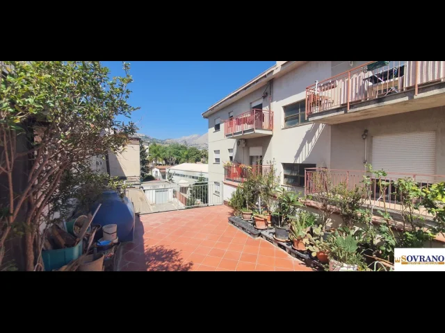 Appartamenti in Vendita - V.le regione/c.so calatafimi:palazzina indipendente