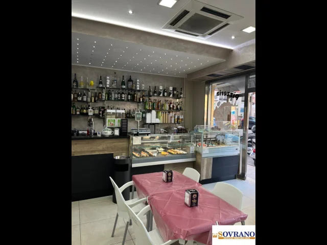 Appartamenti in Vendita - Pitre': locale commerciale bar/pizzeria/ristorazione