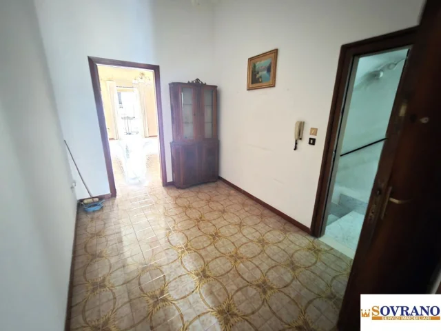 Appartamenti in Vendita - Monreale: ampio appartamento mq 130
