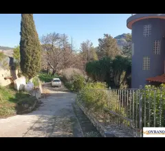 Appartamenti in Vendita - Bellolampo: panoramica villa su 3 livelli