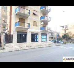 Appartamenti in Vendita - Capaci: locale cat. c/1 con spazio esterno esclusivo