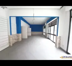 Appartamenti in Vendita - Capaci: locale cat. c/1 con spazio esterno esclusivo