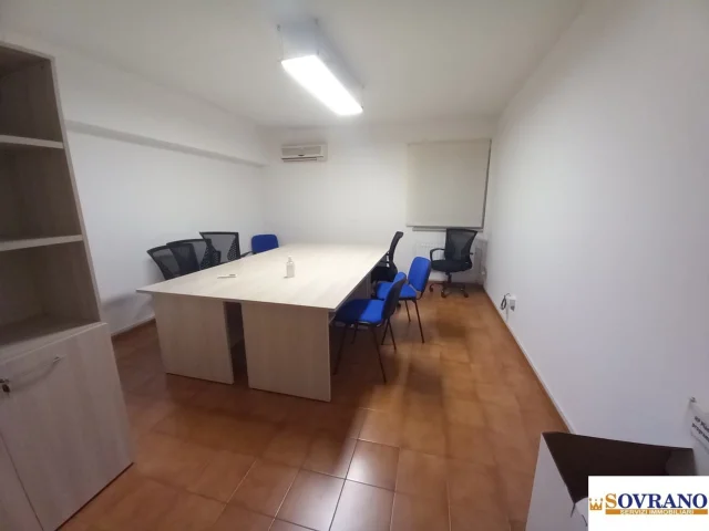 Appartamenti in Vendita - Giotto:stanza di ufficio arredato piano s1