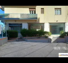 Appartamenti in Vendita - Notarbartolo:locale commerciale 3 livelli