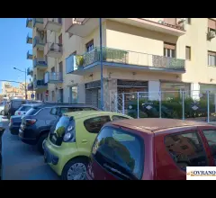 Appartamenti in Vendita - Notarbartolo:locale commerciale 3 livelli