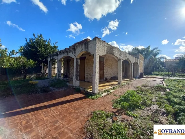 Villagrazia di carini: villa unifamiliare con ampio esterno