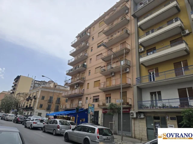Corso calatafimi: ampio appartamento