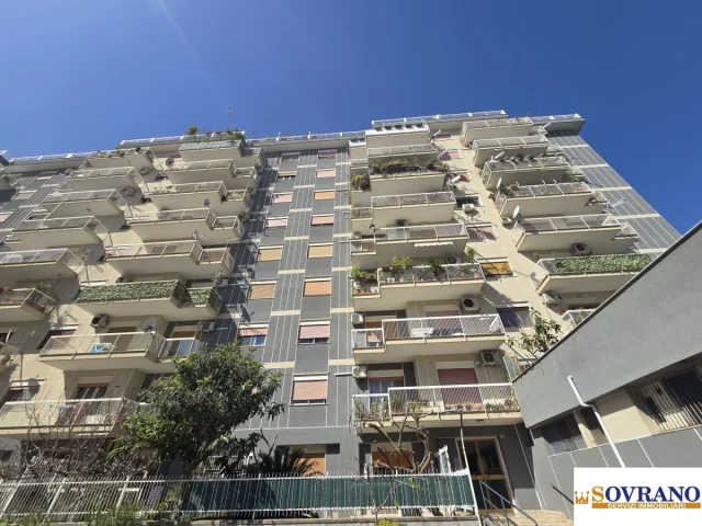 Castellana: appartamento mq 170 con posto auto