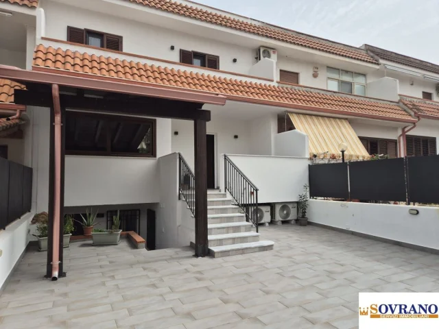 Appartamenti in Vendita - Carini bassa: villa a schiera su 3 livelli