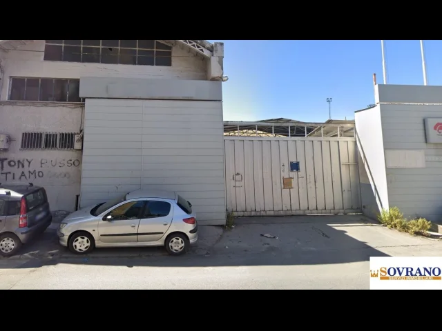 Appartamenti in Vendita - Zona oreto / corso dei mille: capannone di mq 1790