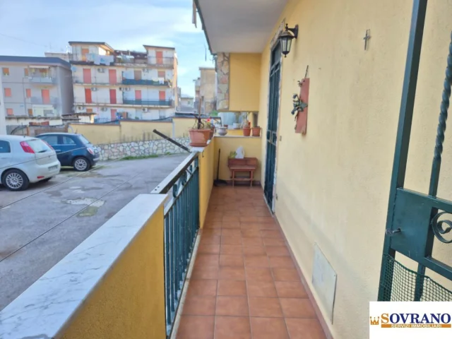 Appartamenti in Vendita - Castellana: appartamento p. terra con esterno