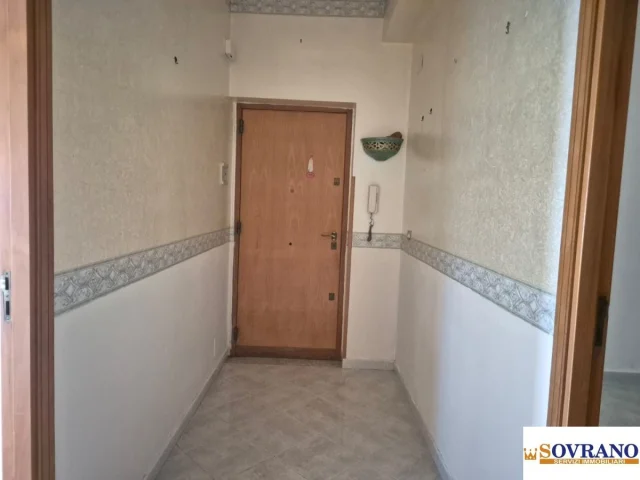 Appartamenti in Vendita - Castellana: appartamento p. terra con esterno