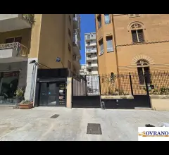 Locale cat. c/1 in via rapisardi mq 425