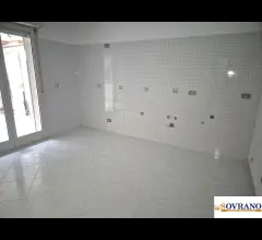 Appartamenti in Vendita - Ufficio in locazione - mondello, via torre pilo