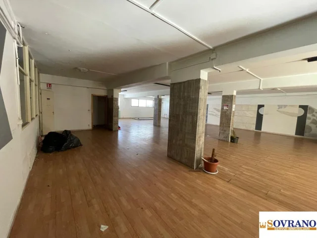 Appartamenti in Vendita - Calatafimi: magazzino cat. c/2 mq 305