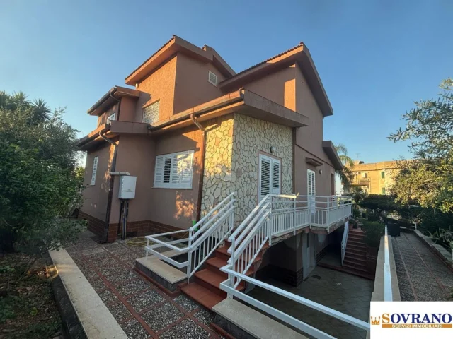 Villa in vendita a carini - un angolo di paradiso