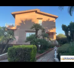 Appartamenti in Vendita - Villa in vendita a carini - un angolo di paradiso