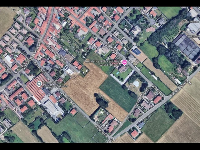 Appartamenti in Vendita - Terreno a licenza singola ideale per villa unifamiliare