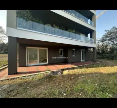 Appartamenti in Vendita - Pronta consegna, nuovo tre locali con giardino