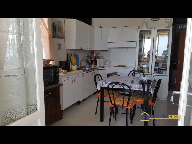 Appartamenti in Vendita - Cozzarroni