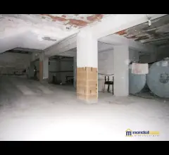 Appartamenti in Vendita - Garage big