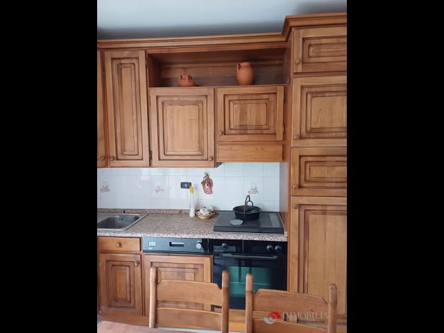 Appartamenti in Vendita - Abitazione indipendente con giardino