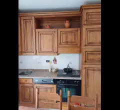 Appartamenti in Vendita - Abitazione indipendente con giardino