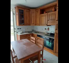 Appartamenti in Vendita - Abitazione indipendente con giardino