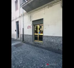 Vendesi locale commerciale
