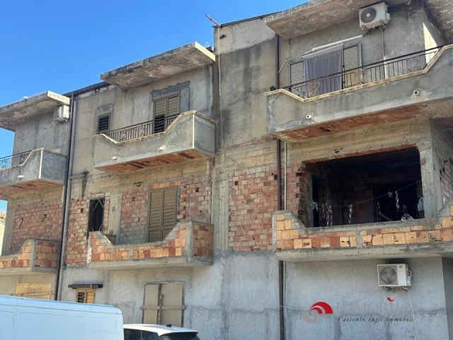Appartamenti in Vendita - Appartamento rustico bova marina